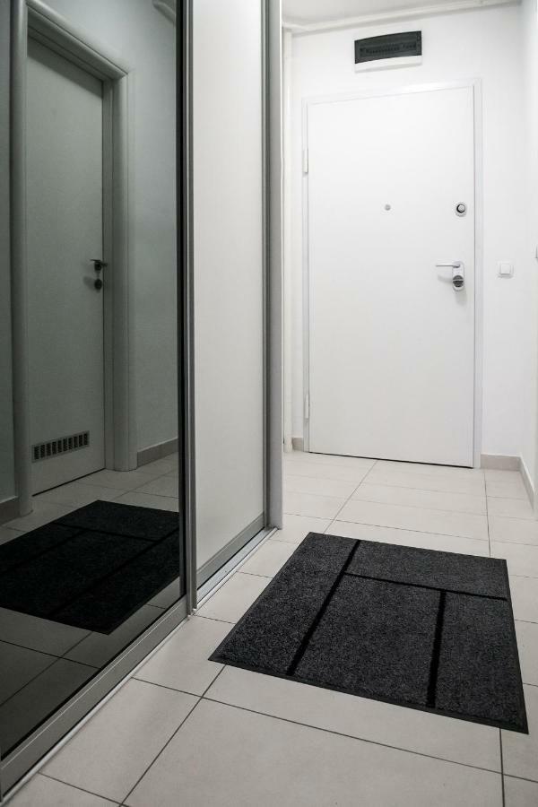 Flexible Selfcheckins 7 - Zagreb - Garage - Electric Vehicle Ccharger - Loggia - New - Luxury - Apartments Repinc 7 Eksteriør bilde