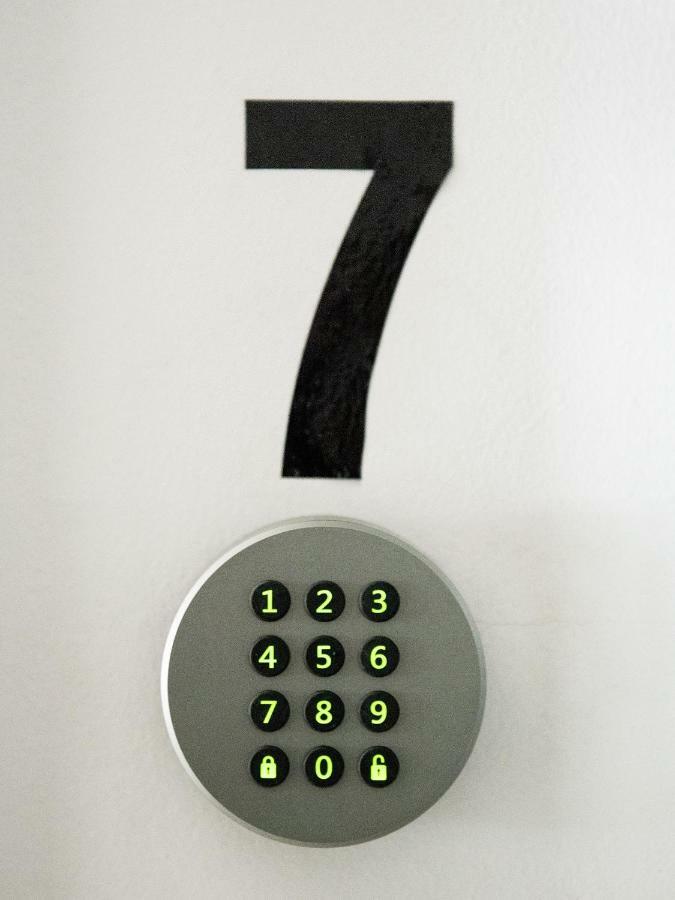 Flexible Selfcheckins 7 - Zagreb - Garage - Electric Vehicle Ccharger - Loggia - New - Luxury - Apartments Repinc 7 Eksteriør bilde